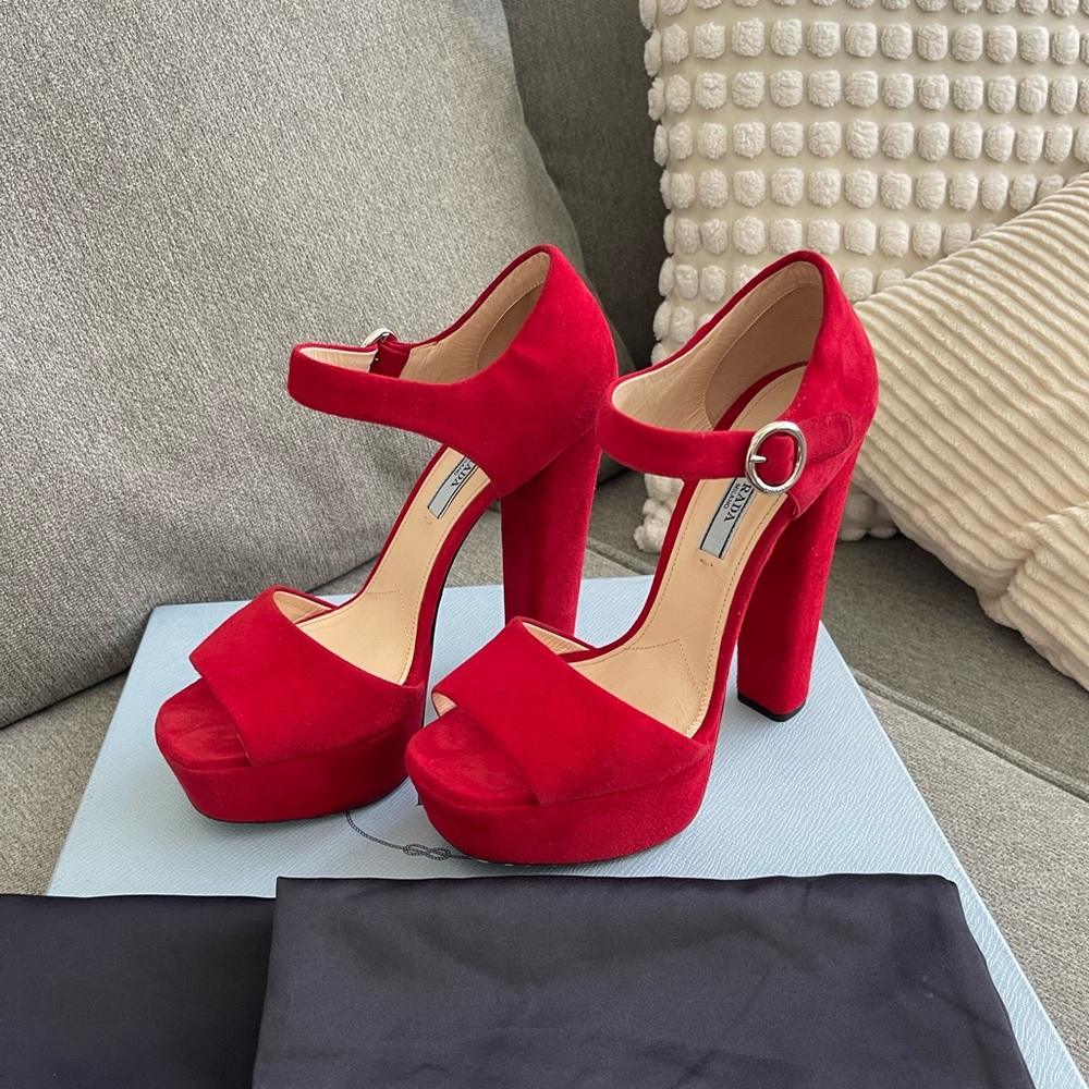 Prada Red Platform Mary Jane Heels Size 38 Red Suede Made in Italy